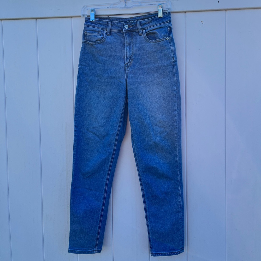 American Eagle Mom Jean